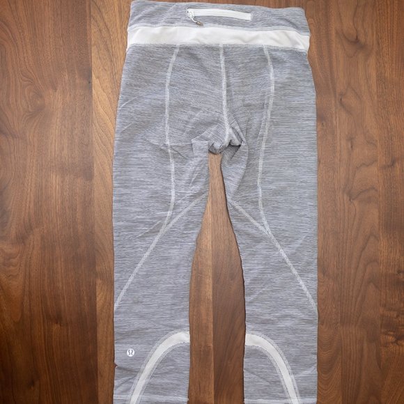 Lululemon Run Inspire Crop Legging - White Stripe Size 4 - Picture 4 of 5